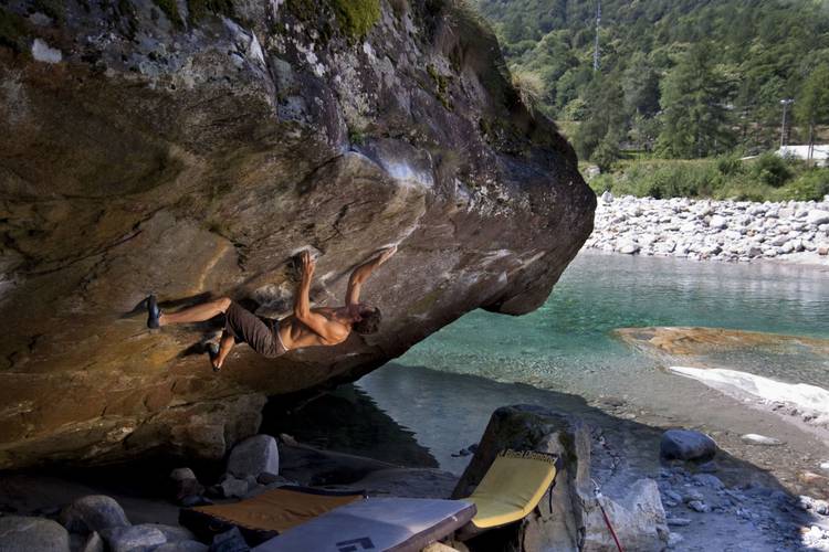 Steffan Brugger in Fake Pamelmouse 8a