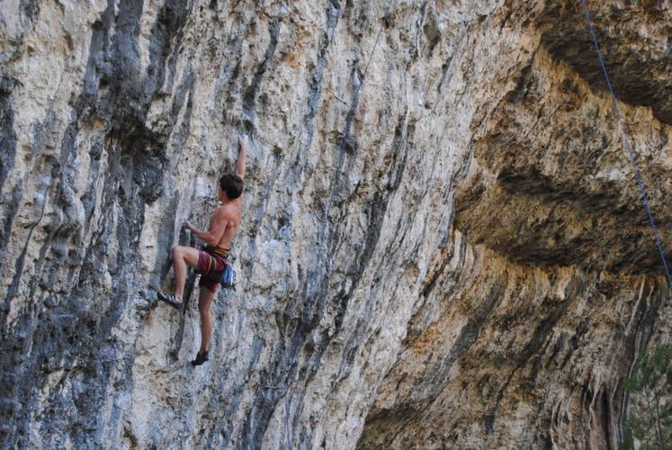 FFMeuh 7c+, St Léger. 2012