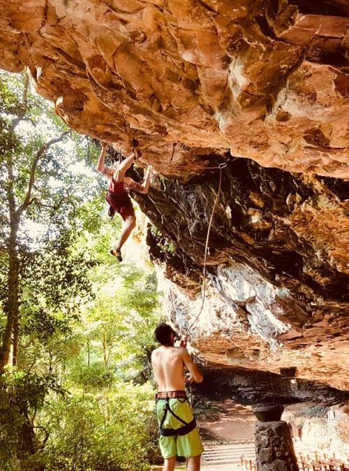Durepox (7b+) - Gruta, Caxias do Sul.