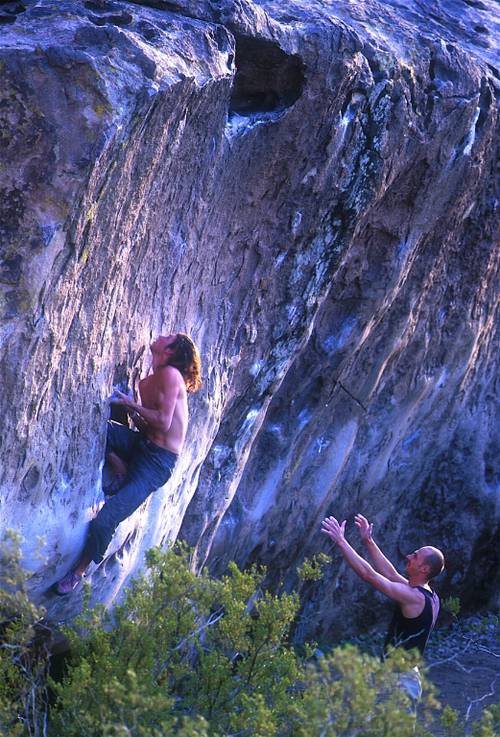 Mushroom Jump, Hueco Tanks.
Beautiful Sunset and Jim catched this moment.