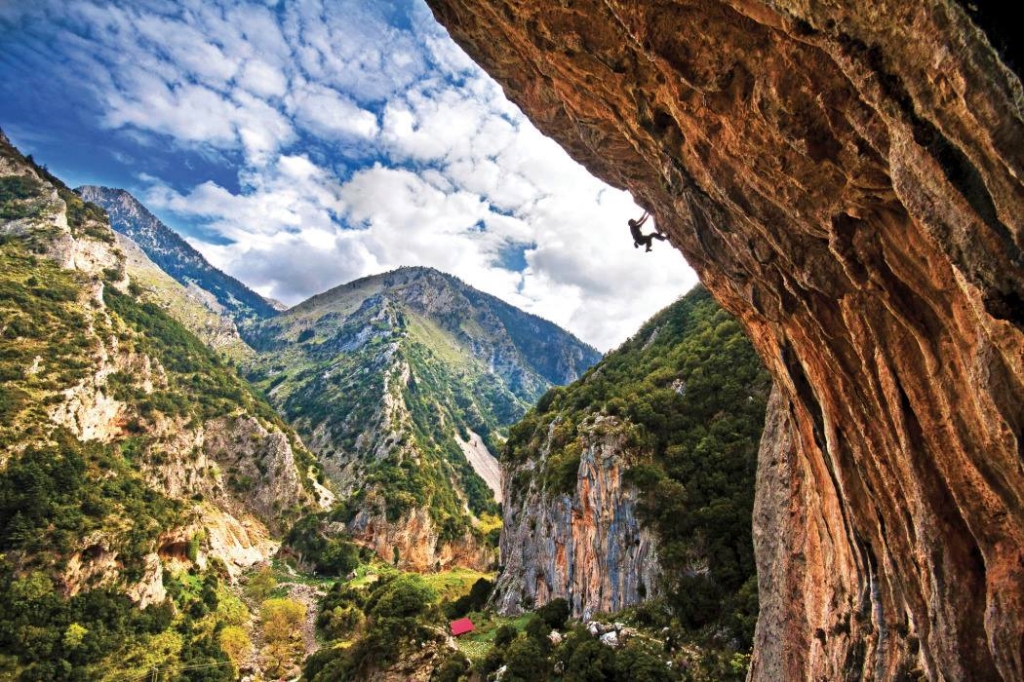 Free topo of Peloponnese from Vertical-Life