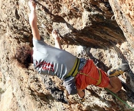Ask the 8a coach #4: How to improve the knee-drop skill?