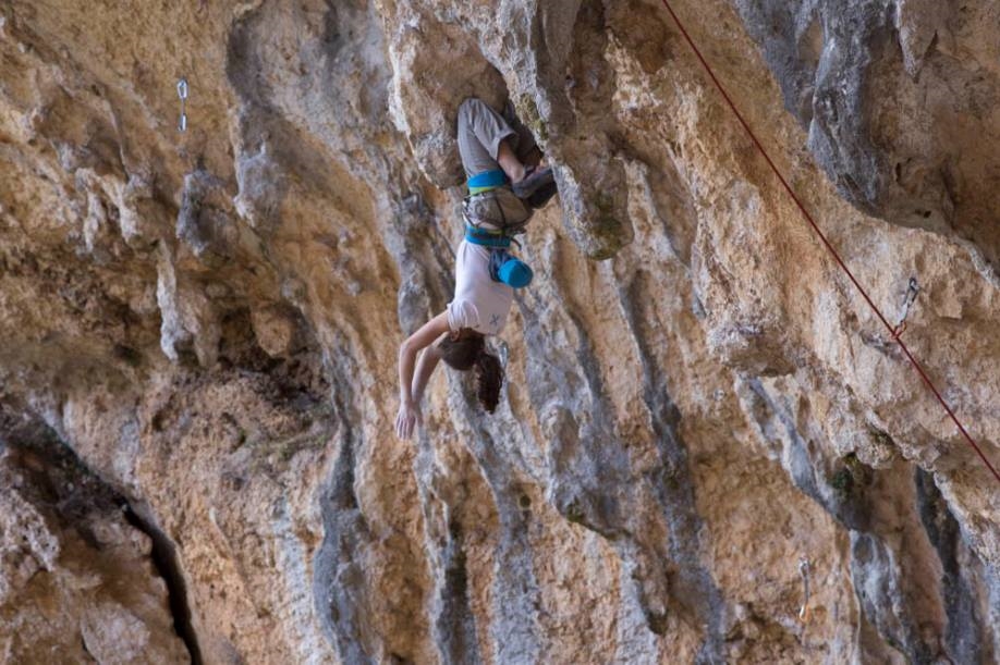 8b+ flash by Laura Rogora (15) and going for 9a again