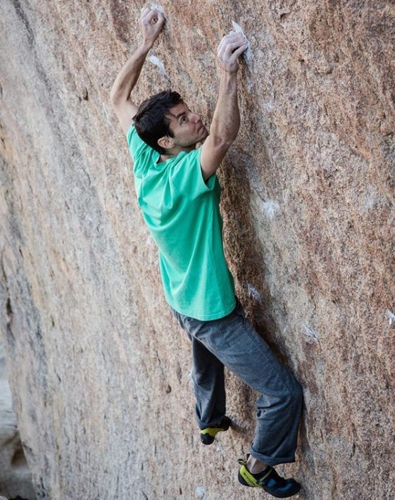 863 boulders 8A and harder by Paul Robinson