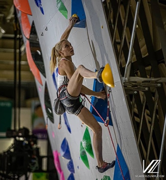 Garnbret the only one flashing both routes