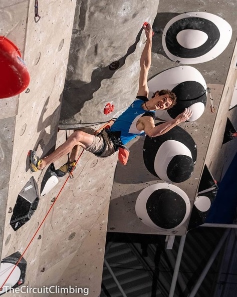 Ondra wins creating the perfect show