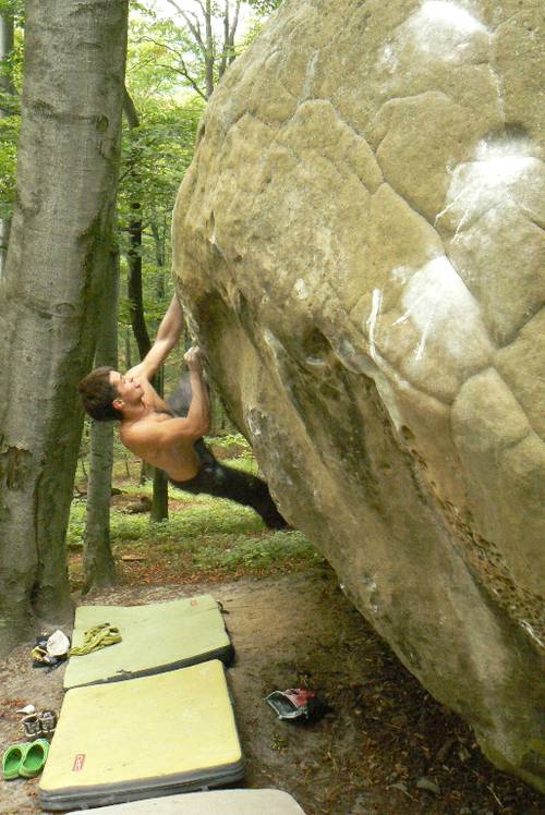 Reberce 8a, Dovbush rocks, ukr carpathians