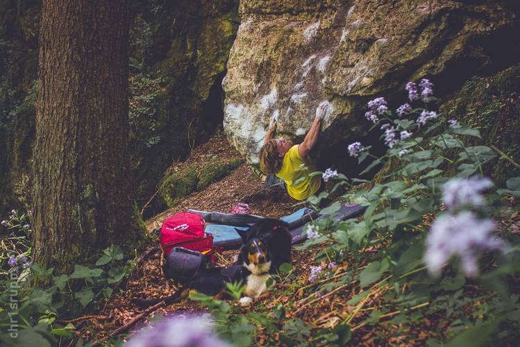 Today I was able to climb -Rehabouldern- fb 7c the right exit of -Vollkontakt- fb 7c a 1st. ascent I did last week!! The power comes more and more back!! Photo: Chris Rupp