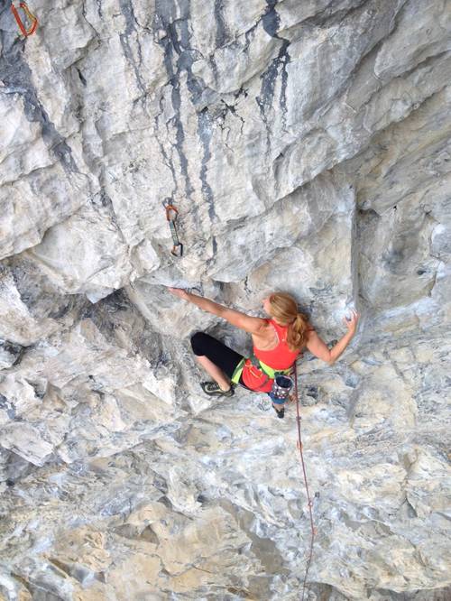 Lea Juszkiewicz on Ffantom Love 7a, Echo Canyon, Canmore, Canada