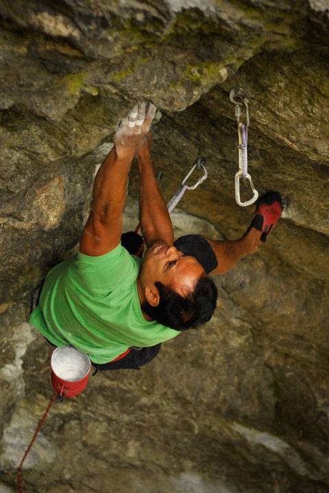 Orangahang 5.12a/b Orange Crush, Rumney, New Hampshire