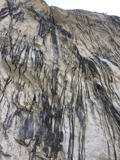 My longest fight in a try, victorious ! Amazing line bolted by Antonin Rhodes in Ramirole crag.