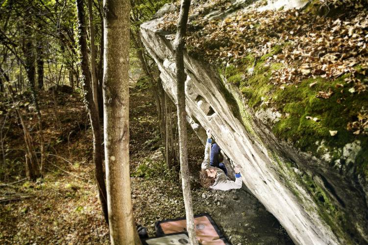 Doing one of my best F.Ascents in Valle Maggia, Monkee Shooting