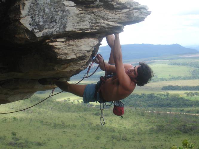 Broca amarrada, 6c+
