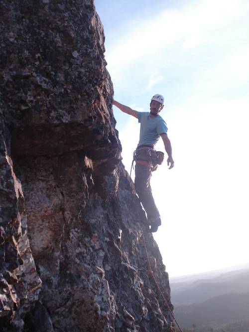 Amarelinha 5c, Redinha, Portugal. An airial line