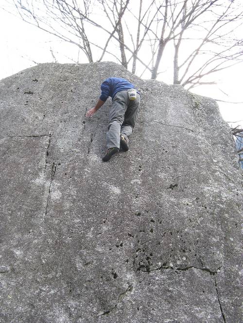 Masso della Luna - B 6a, Val di Mello