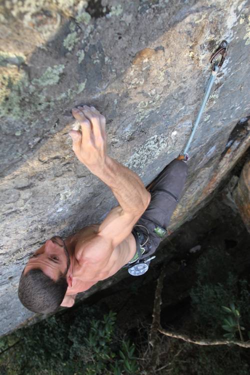 Pimenta Malagueta 7b (8b br) - Falésia Paraíso