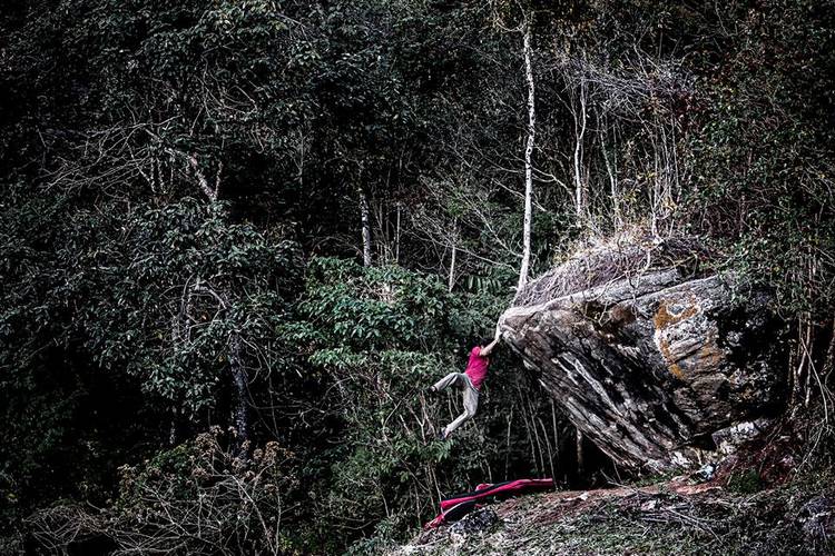 Suprasumo V6 - São Bento do Sapucaí/SP - Brazil
Climber: Cotô