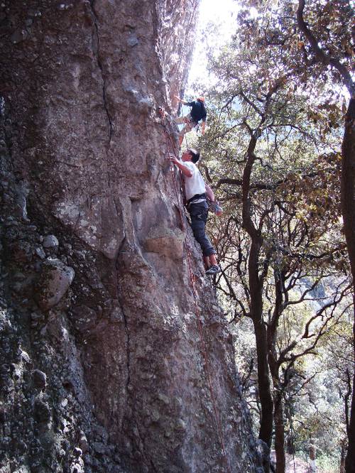Santeria 6c+, Jilotepec, escalador: Ádiz Solís.