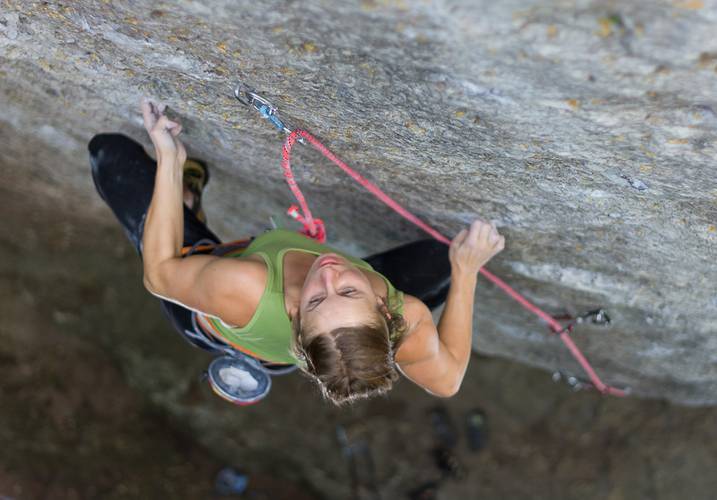 Maßarbeit, Stadeltenne, Frankenjura / Climber: Alex