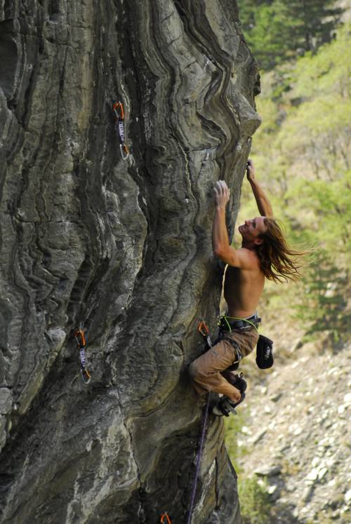 Marcin Wszołek on Canyon 7c+ in Valgrisenche (Aosta) Italy