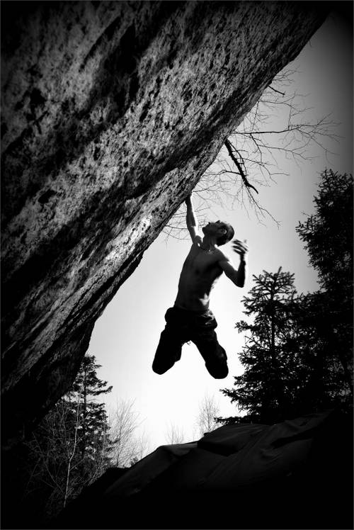 Kadej working on "Bouldertherapy" 8A(?), last move ( jump to edge...)