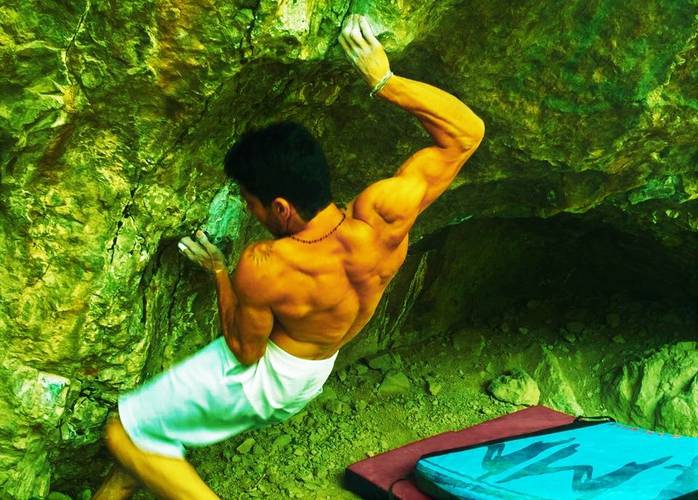 Stefan Ahan 7a, Darband