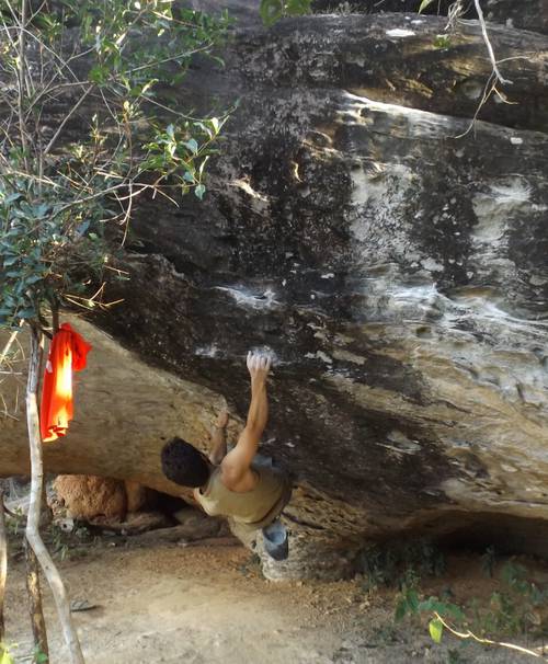 Caverninha, V4, Salão de Pedras.