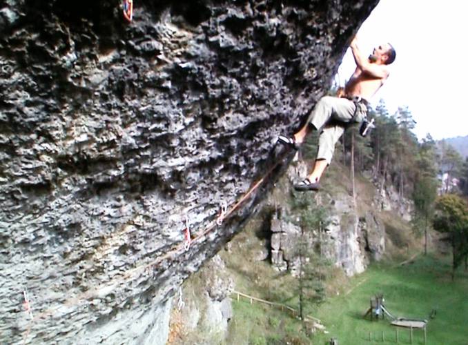 Ekel, 9+ (7c+), Frankenjura