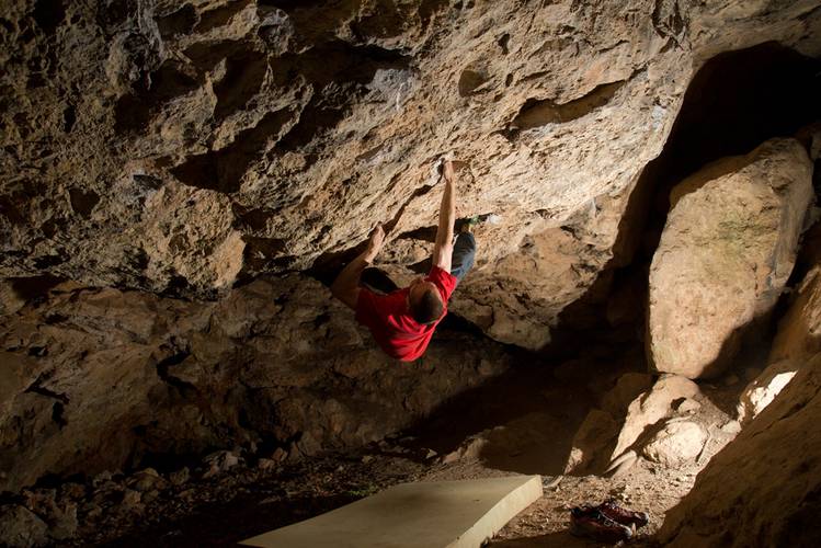 Out of the dark 7b, Steinerner Stadl
