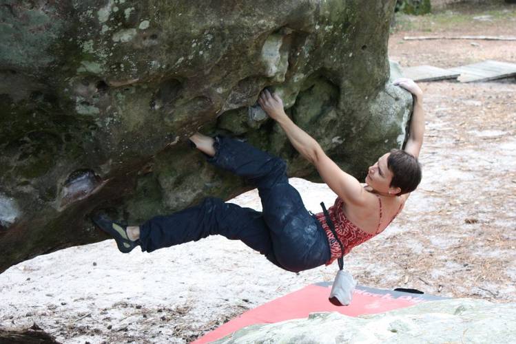 Elke Fischer in Les trous du droite (Fb 6b), Dame Jouanne