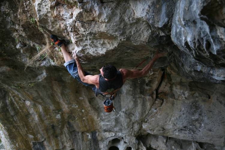 Obama 8b, Karlukovo