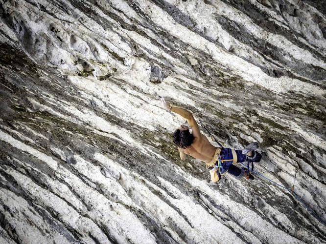 Short but very beautiful route bolted by Antonin Rhodes, in Ramirole crag. Pic by @gr_gilles