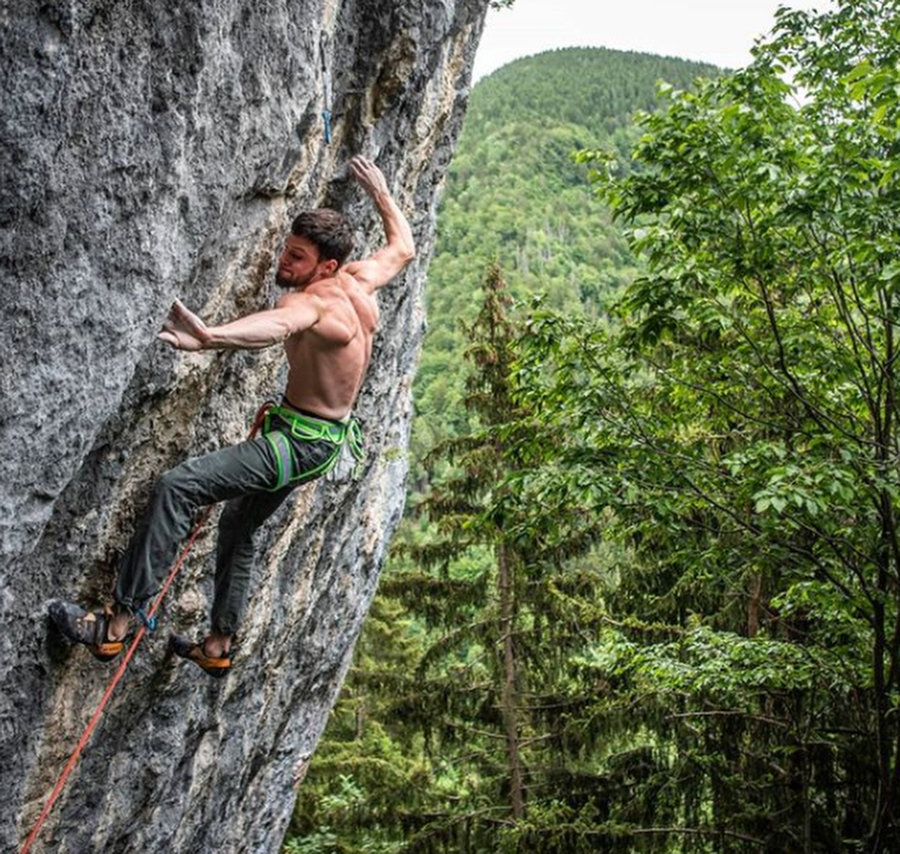 Umetnost 9a by Jernej Kruder