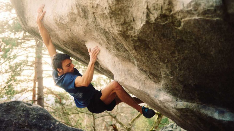 趣味・スポーツ・実用 BEYOND THE FACE characters of climbing Lorenzi suggests 9A for The Big Island assis - Vertical-Life
